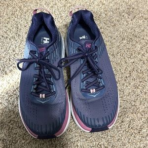 Like new purple hoka running shoes size 7D